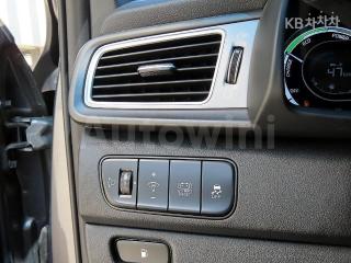 2018 KIA NIRO 1.6 LUXURY - 12
