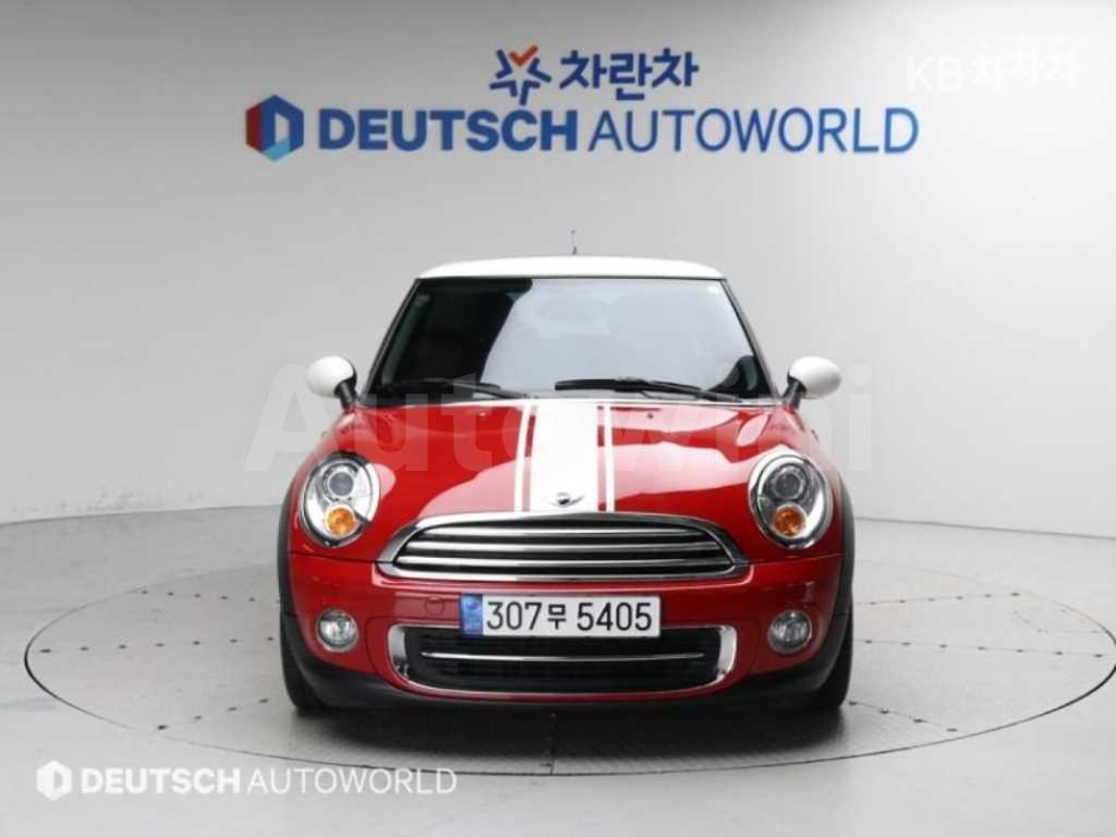 WMWSU3100BT020924 2011 MINI COOPER 1.6 SE-0