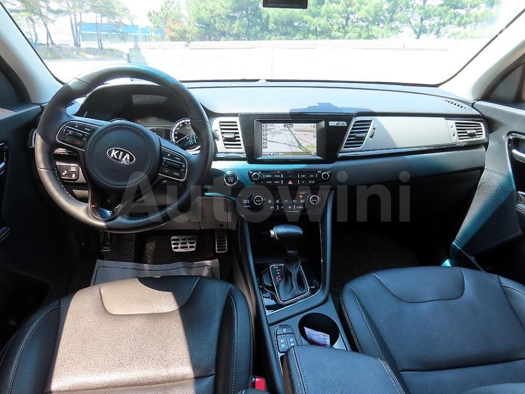 2018 KIA NIRO 1.6 PRESTIGE - 9