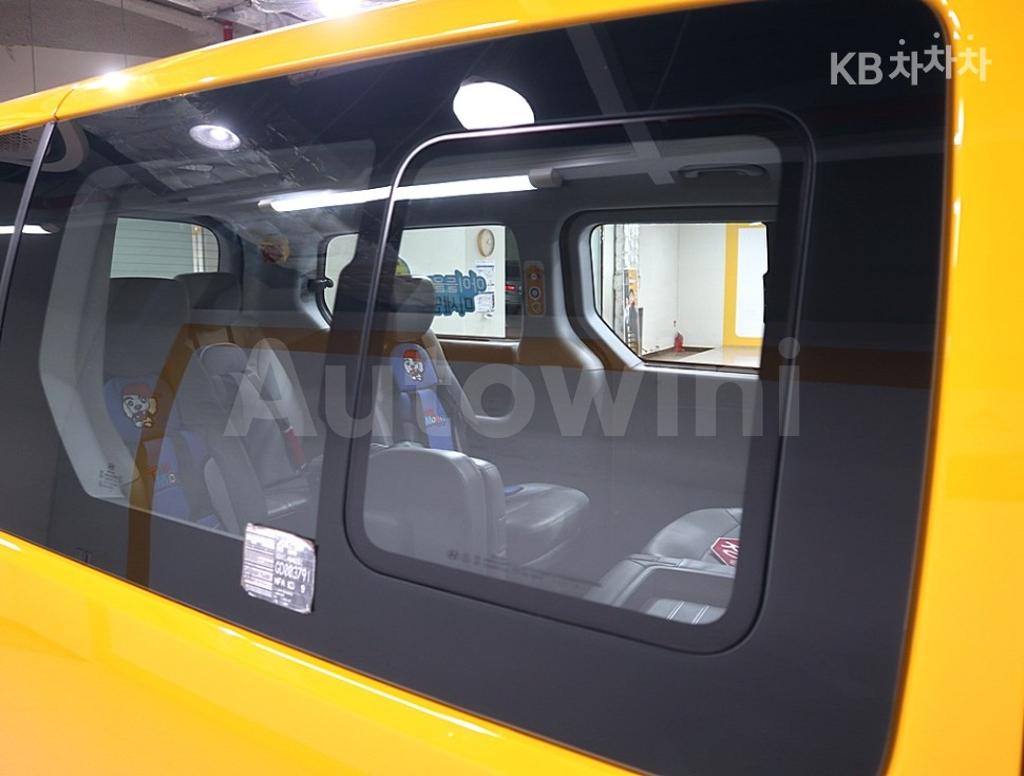 2019 HYUNDAI  GRAND STAREX LPI CHILD PROTECTIVE VEHICLE 12 SEATS - 17