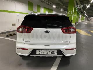 2018 KIA NIRO 1.6 PRESTIGE - 4