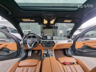 2017 BMW  5SERIES G30  520D XDRIVE M SPORT PACKAGE - 17