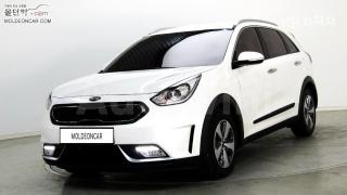 KNACB81CGHA001309 2017 KIA NIRO 1.6 PRESTIGE-0
