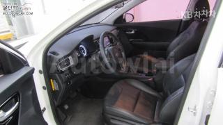 2017 KIA NIRO 1.6 PRESTIGE - 14