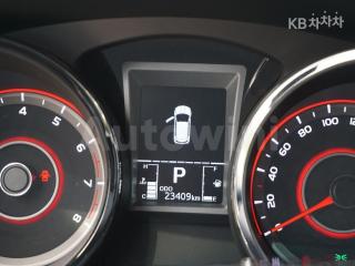 KPBXA3AR1JP194386 2018 SSANGYONG TIVOLI AMOUR 1.6 GASOLINE GEAR EDITION 4WD-5