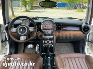 2010 MINI COOPER 1.6 메이페어 - 7