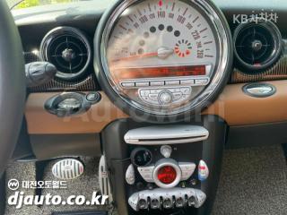 2010 MINI COOPER 1.6 메이페어 - 10