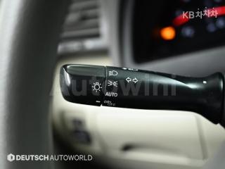 2010 TOYOTA CAMRY 2.5 - 13