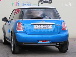 WMWSW5109CT319092 2012 MINI COOPER D 2.0 SE-2