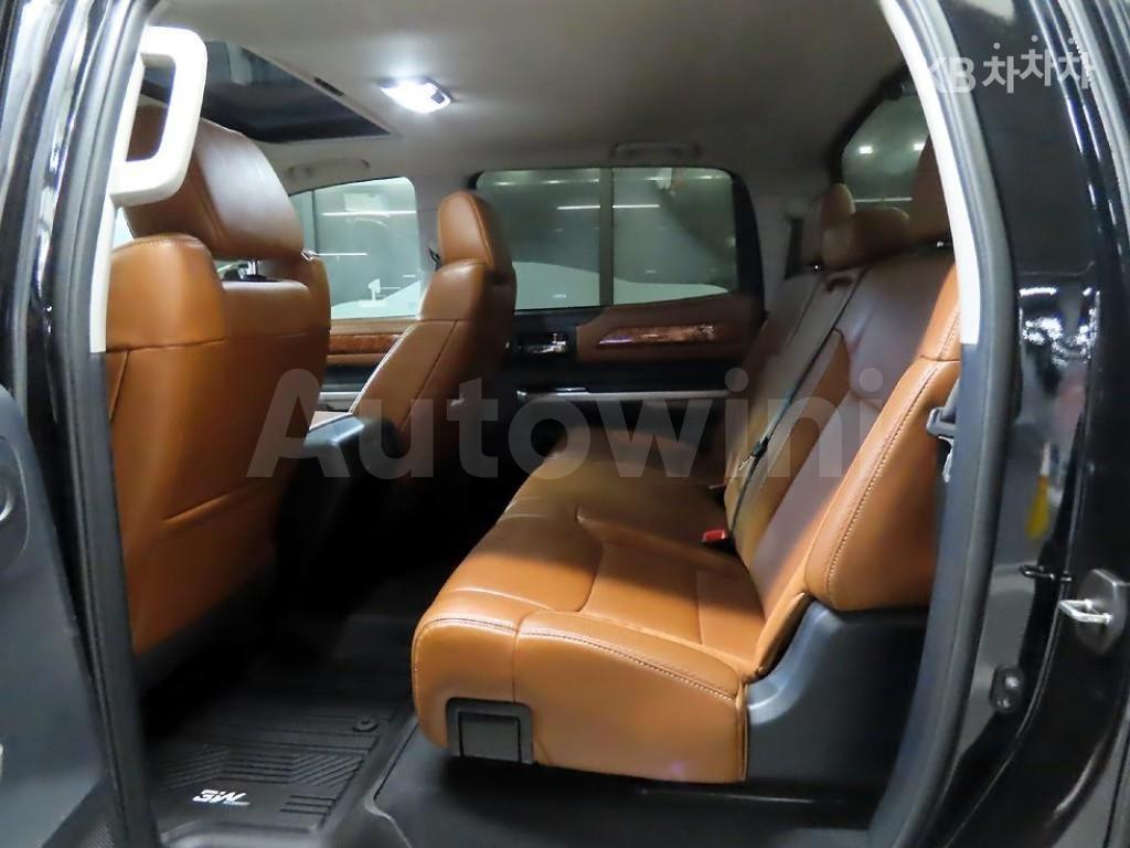 2016 TOYOTA TUNDRA 5.7 4WD - 7