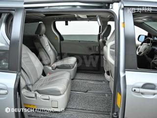 2011 TOYOTA SIENNA 3.5 AWD A/T - 12