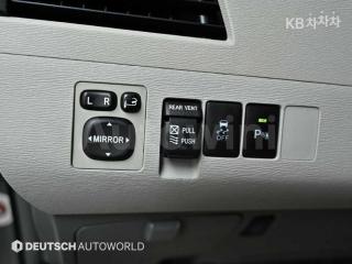 2011 TOYOTA SIENNA 3.5 AWD A/T - 17