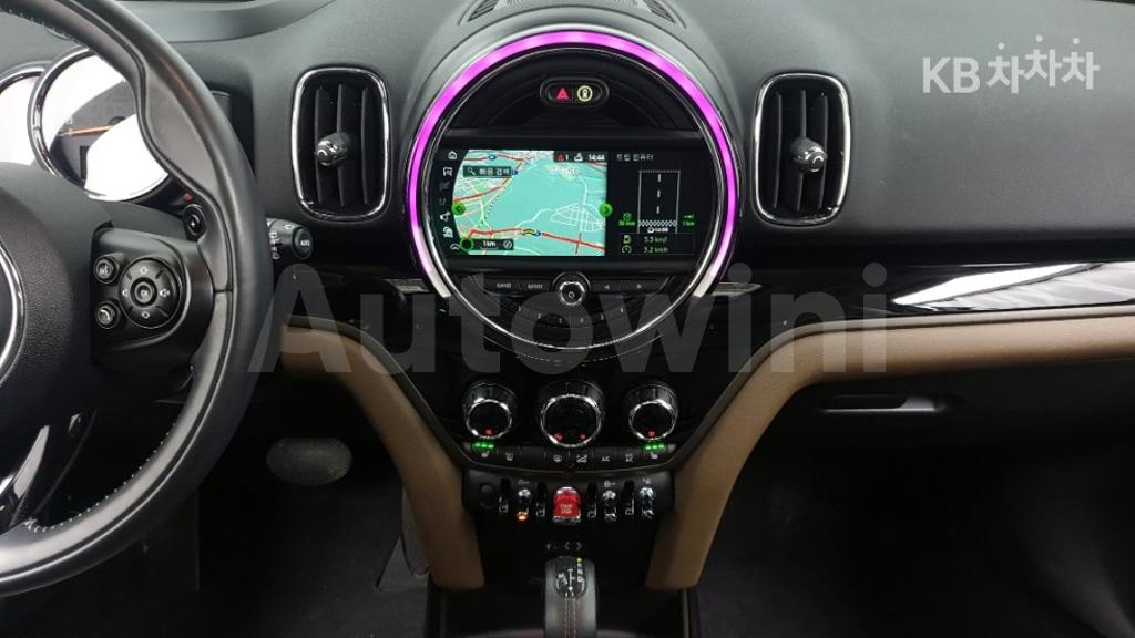 2017 MINI COOPER COUNTRYMAN SD ALL4 2.0 BASIC - 9