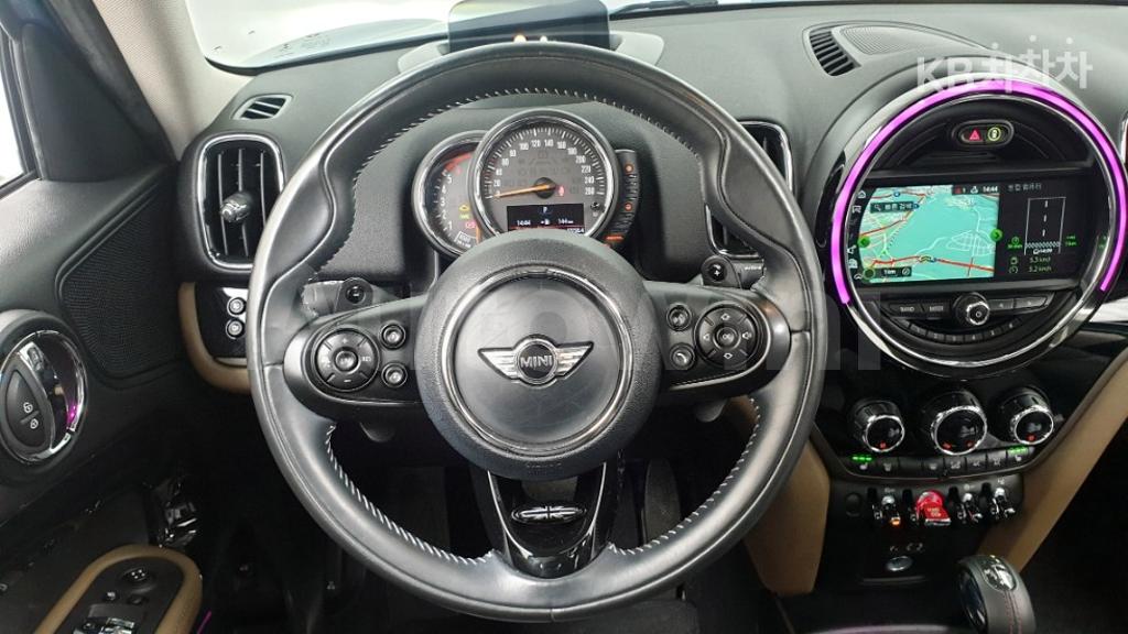 2017 MINI COOPER COUNTRYMAN SD ALL4 2.0 BASIC - 8