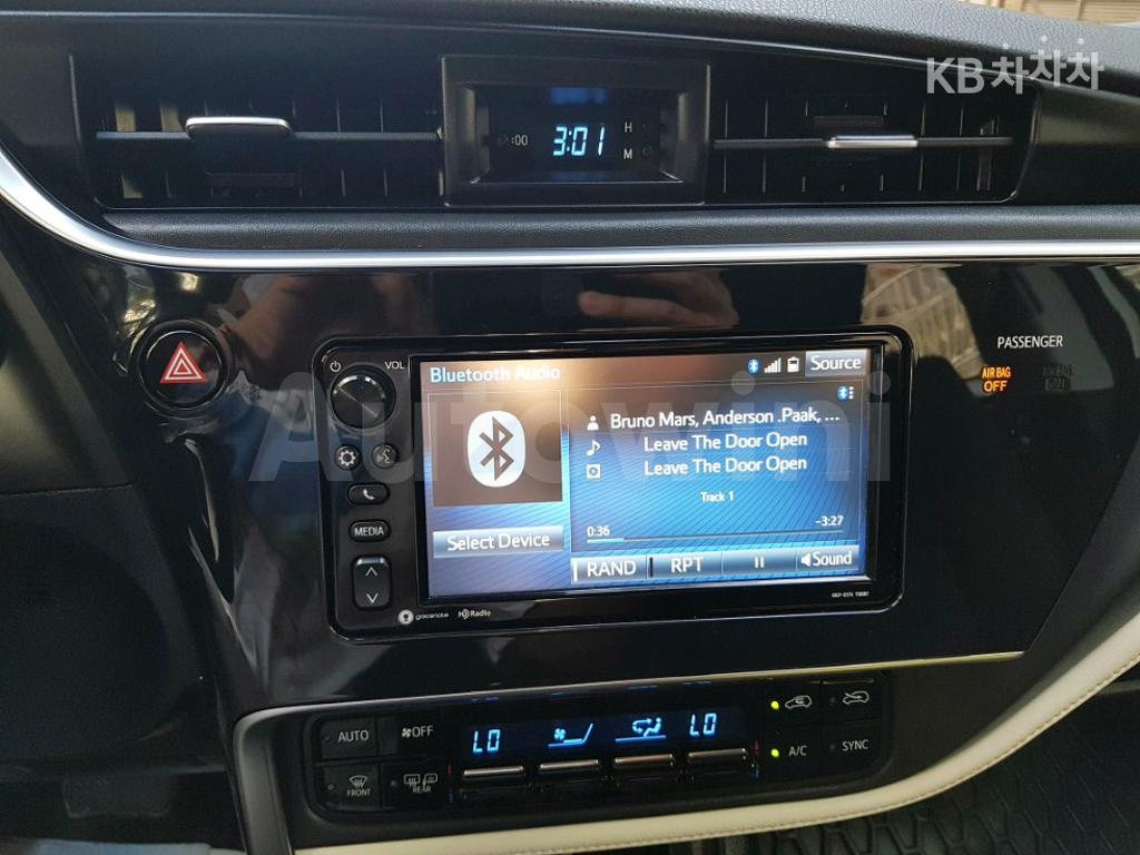 2017 TOYOTA COROLLA 1.8 LE - 23