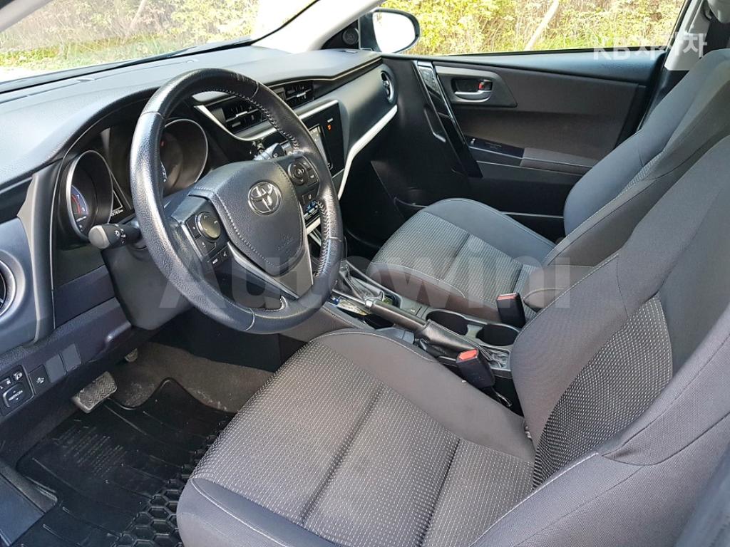 2017 TOYOTA COROLLA 1.8 LE - 11
