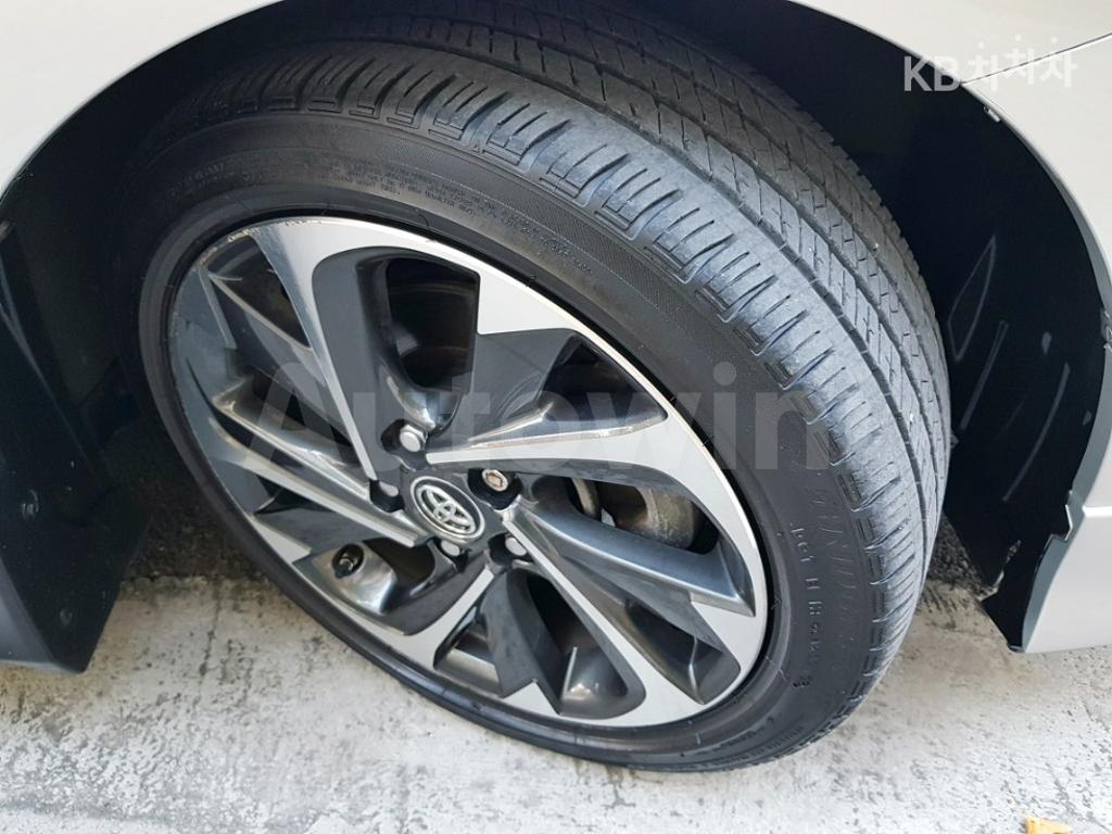 2017 TOYOTA COROLLA 1.8 LE - 22