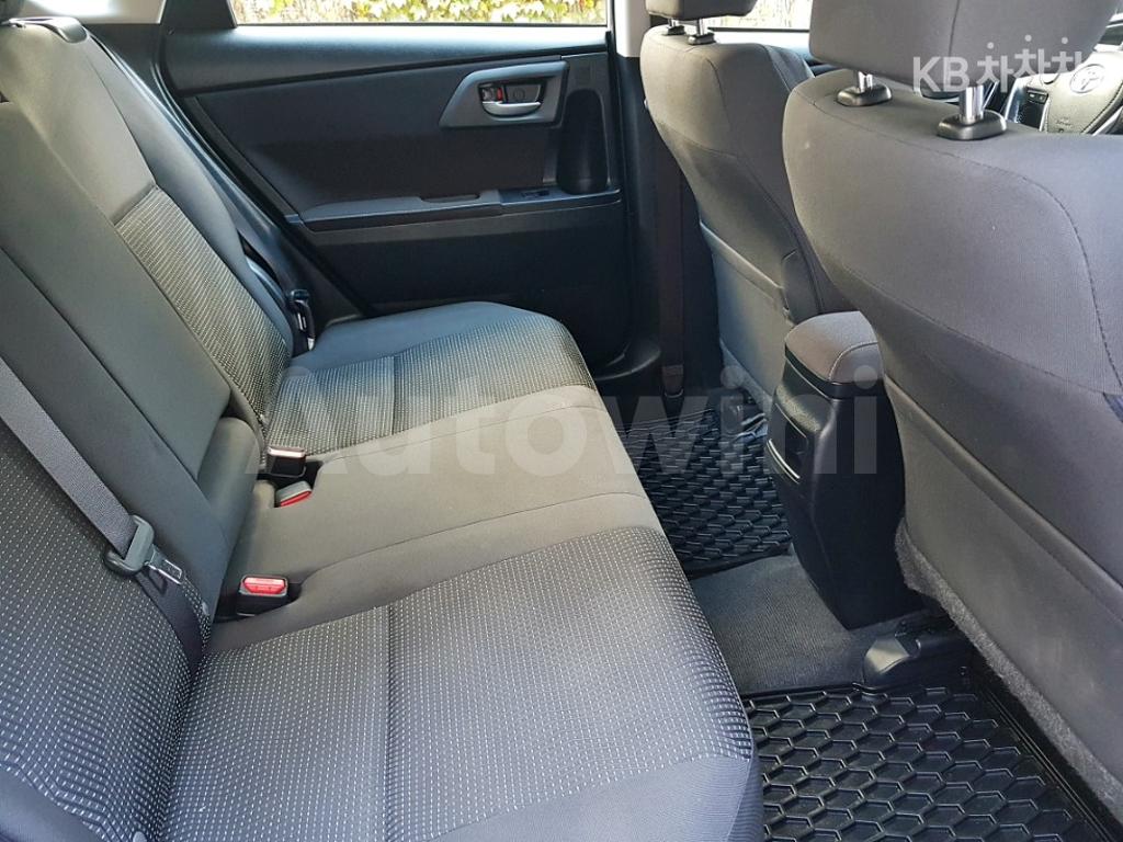 2017 TOYOTA COROLLA 1.8 LE - 14