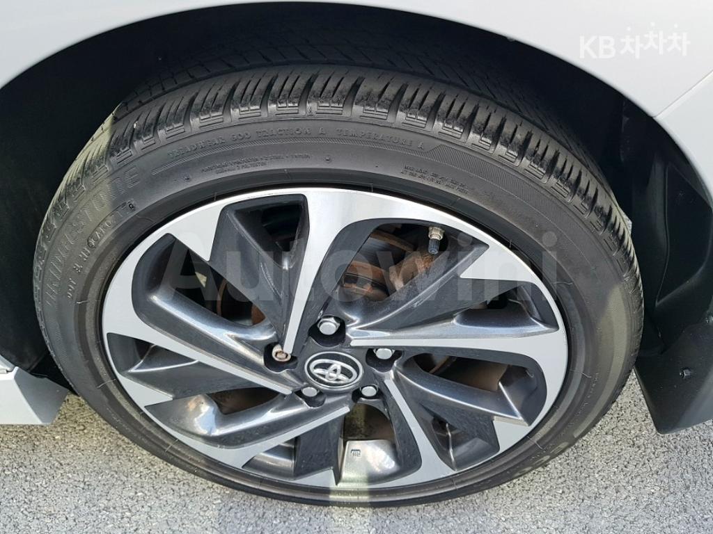 2017 TOYOTA COROLLA 1.8 LE - 28