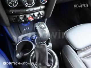 2017 MINI COOPER D 1.5 미드 - 9