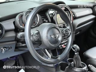2017 MINI COOPER D 1.5 미드 - 13