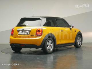 WMWXN3103FT956755 2015 MINI COOPER D 2.0 BASIC-3