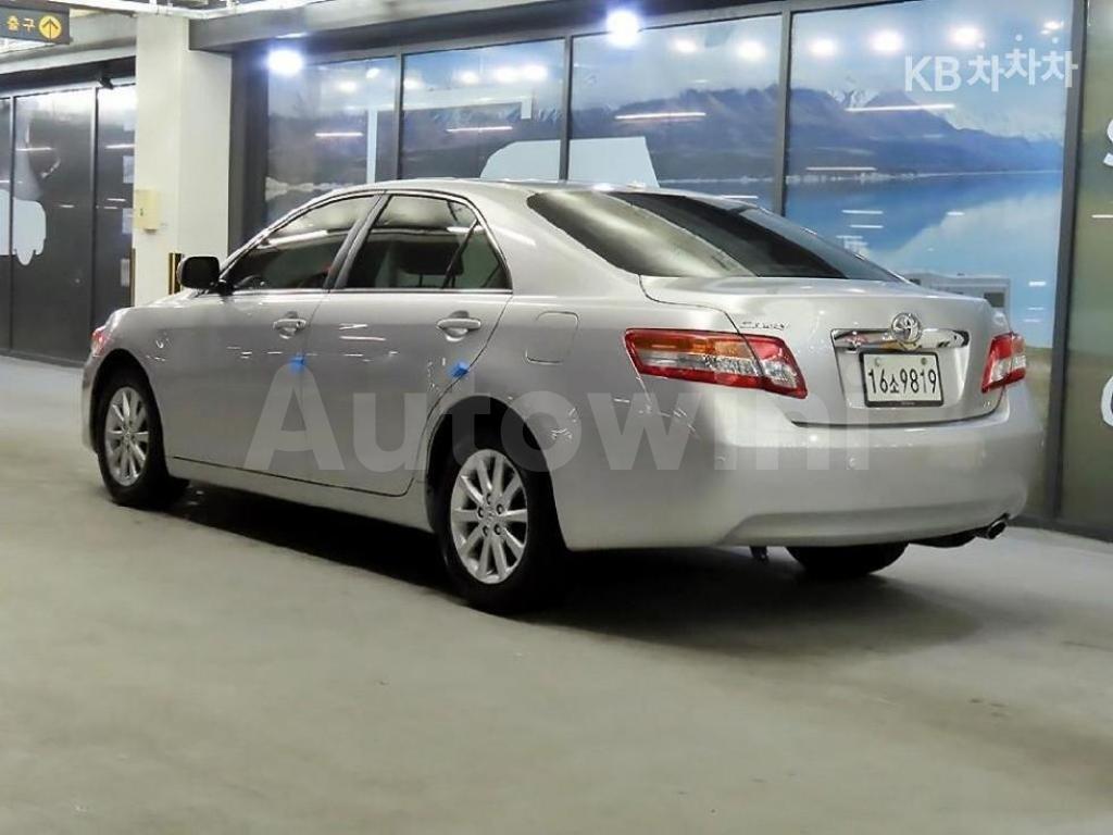 JTNBF3EK0B3007305 2011 TOYOTA CAMRY XLE-1