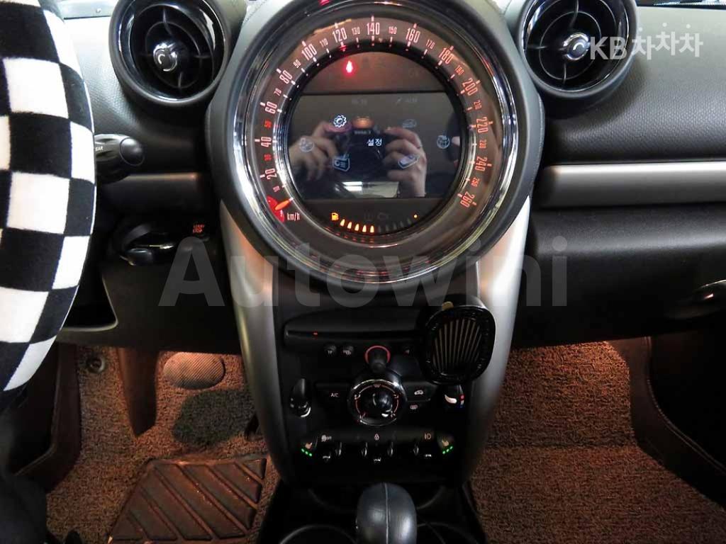 2015 MINI COOPER COUNTRYMAN D 2.0 - 10
