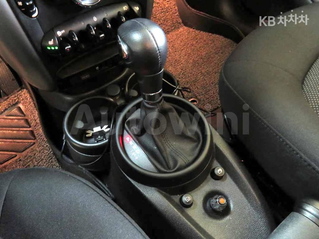 2015 MINI COOPER COUNTRYMAN D 2.0 - 8