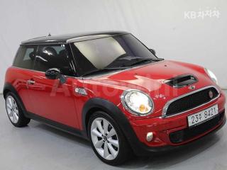 WMWSV3102BTY65660 2011 MINI COOPER S 1.6 BASIC-1