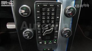 2015 VOLVO V40 D4 R디자인 - 10