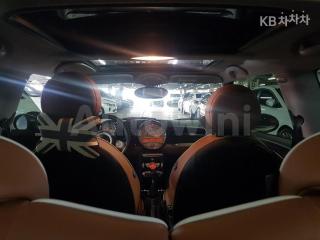 2010 MINI COOPER 1.6 메이페어 - 18