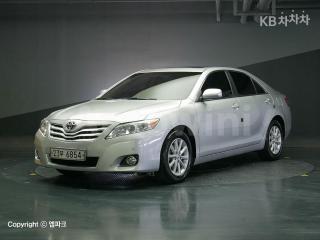 JTNBF3EK2B3008794 2011 TOYOTA CAMRY XLE-1