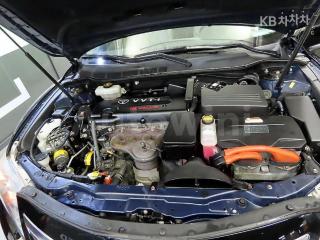 2011 TOYOTA CAMRY 2.4 HYBRID - 19