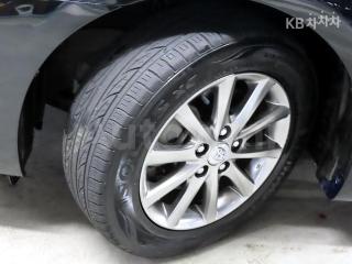2011 TOYOTA CAMRY 2.4 HYBRID - 20