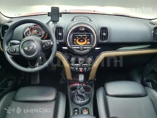 WMWYU1109H3D17362 2017 MINI COOPER COUNTRYMAN D ALL4 2.0 BASIC-4