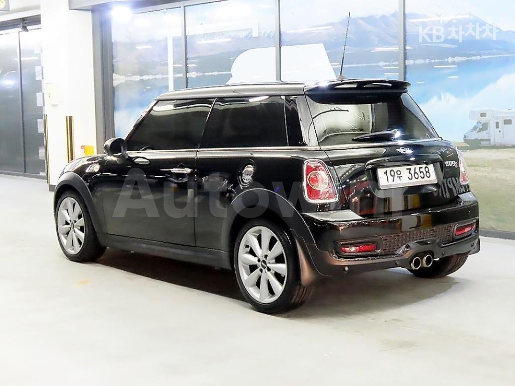 WMWSV3103CT197756 2012 MINI COOPER S 1.6 BASIC-1
