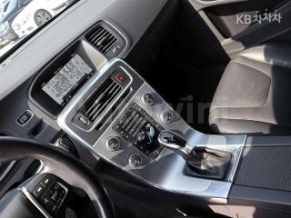 2017 VOLVO S60 D3 - 10