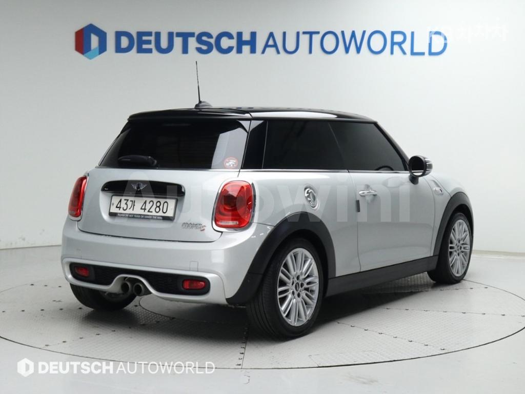 WMWXP7105HT878399 2017 MINI COOPER S 1.6 BASIC-1