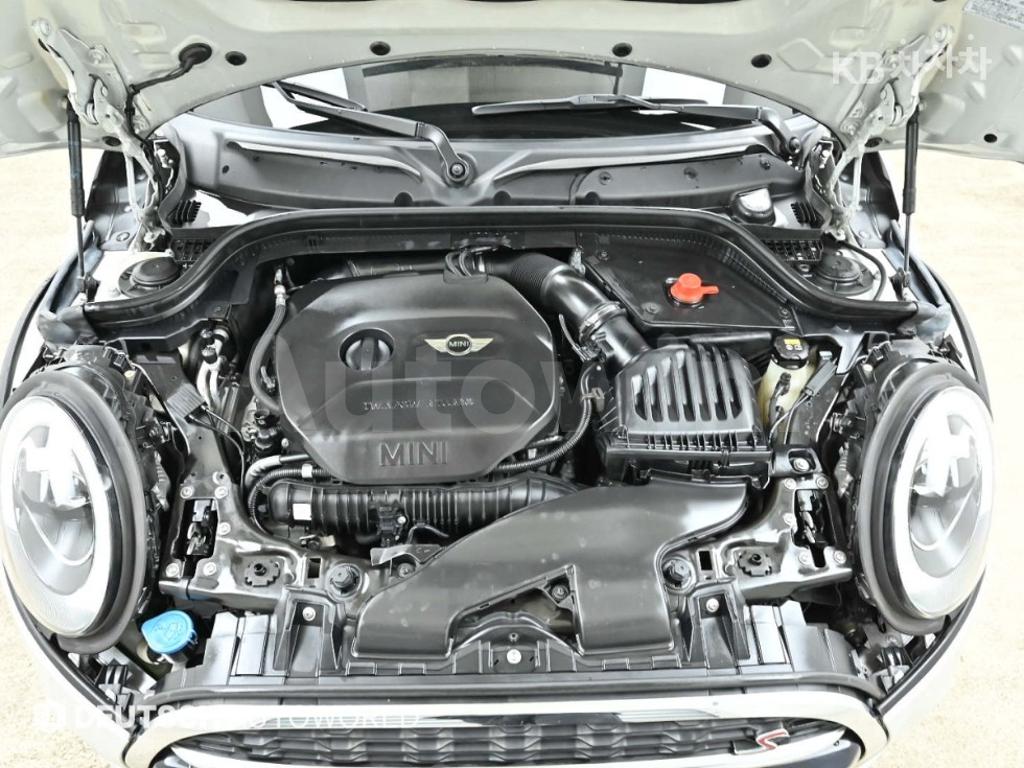 WMWXP7105HT878399 2017 MINI COOPER S 1.6 BASIC-5