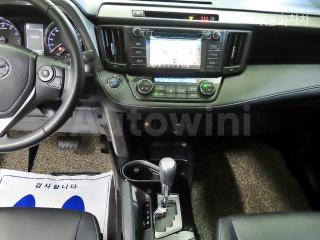 2017 TOYOTA RAV4 2.5 2WD - 11