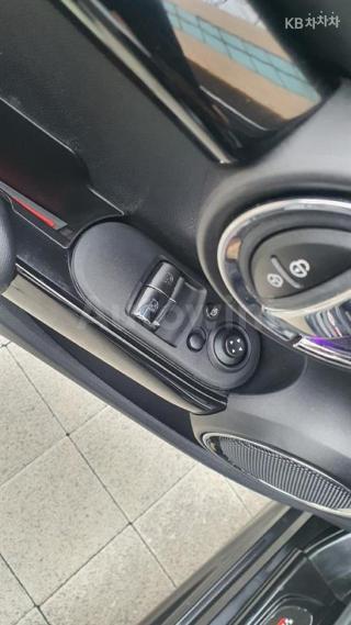 2016 MINI COOPER S CONVERTIBLE 1.6 HIGH게이트 - 11