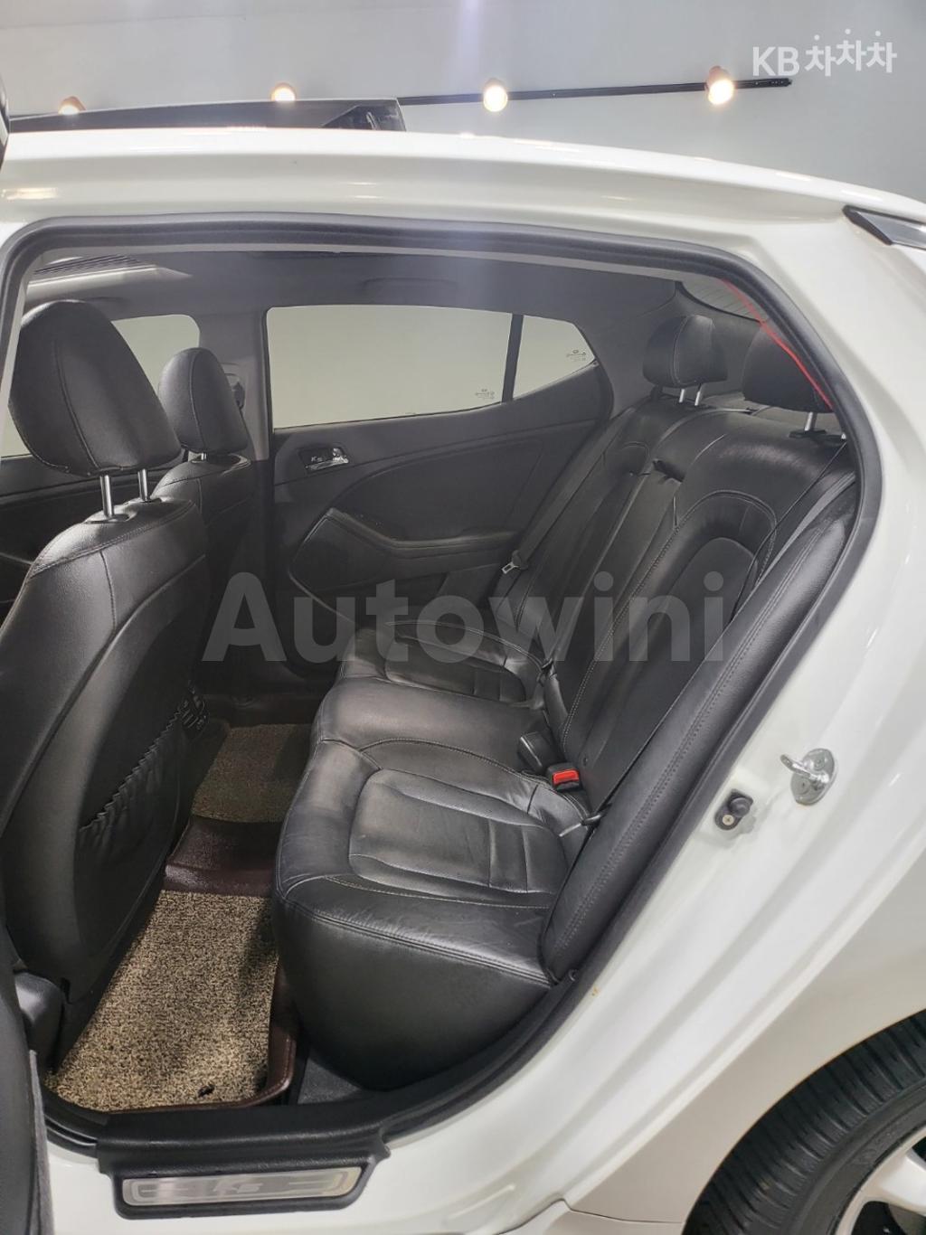 2013 KIA K5 OPTIMA 2.0 LPI PRESTIGE - 9
