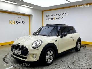 WMWXN310XH2E01068 2017 MINI COOPER D 1.5 BASIC-0