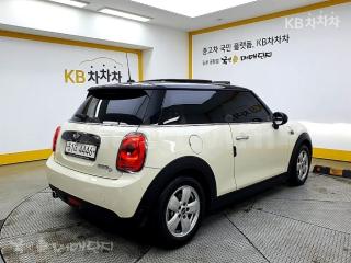 WMWXN310XH2E01068 2017 MINI COOPER D 1.5 BASIC-2