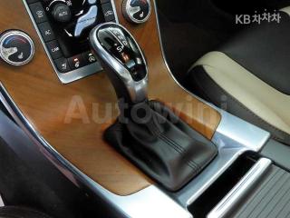 2016 VOLVO S60 D4 - 11