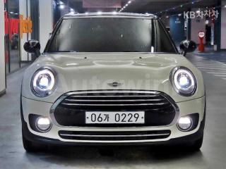 WMWLR9100G2B33278 2016 MINI COOPER CLUBMAN 2.0 COOPER D HIGH TRIM-1