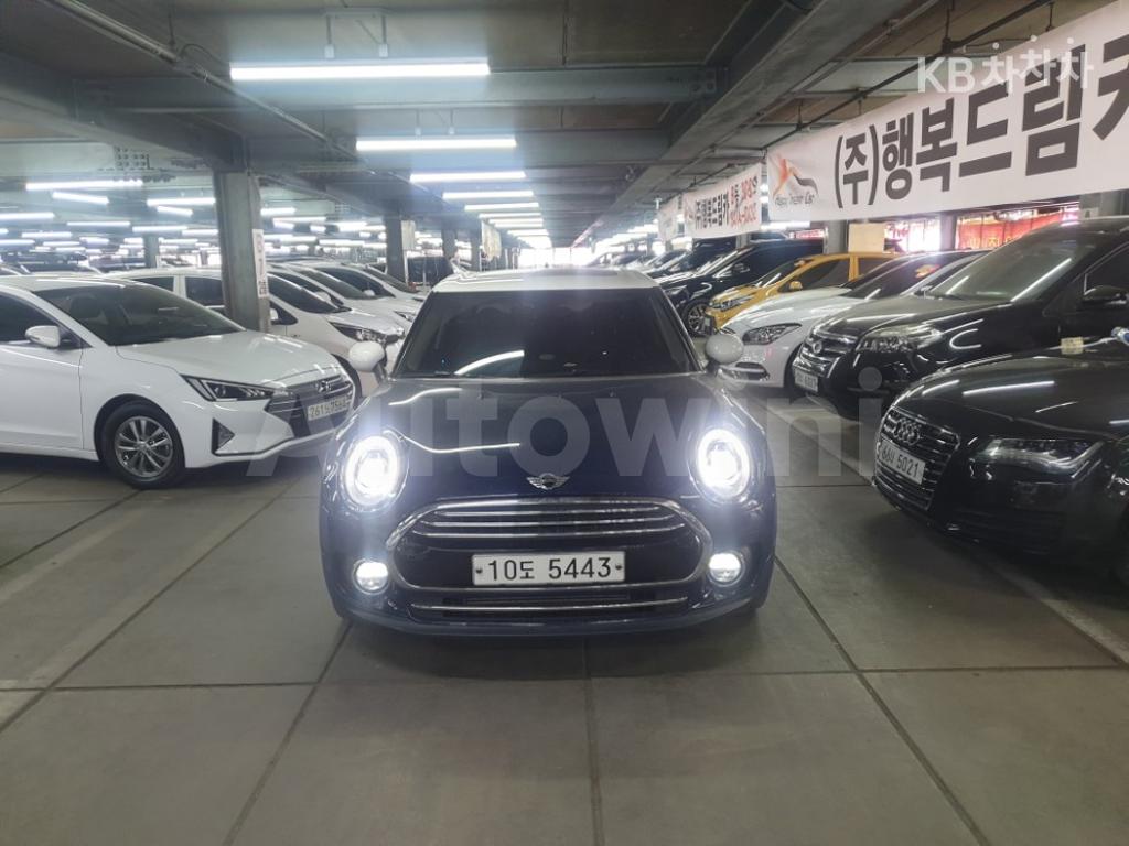 WMWLR9102H2E67197 2017 MINI COOPER CLUBMAN 2.0 COOPER D HIGH TRIM-0