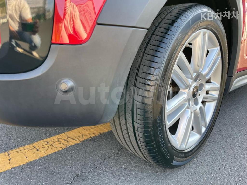 2017 MINI COOPER COUNTRYMAN D ALL4 2.0 HIGH TRIM - 9