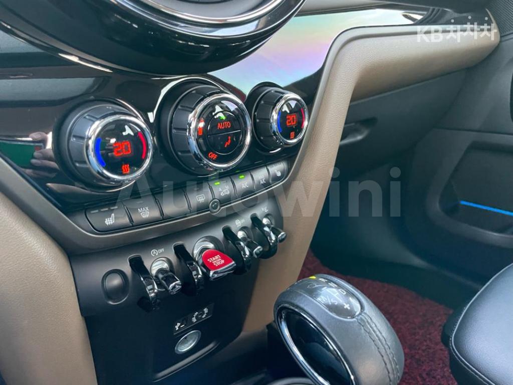 2017 MINI COOPER COUNTRYMAN D ALL4 2.0 HIGH TRIM - 12